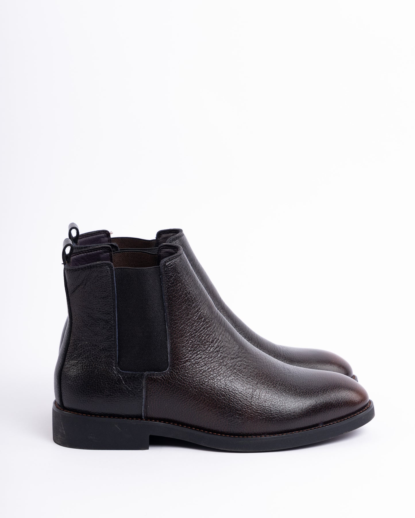 Textured leather chelsea boot