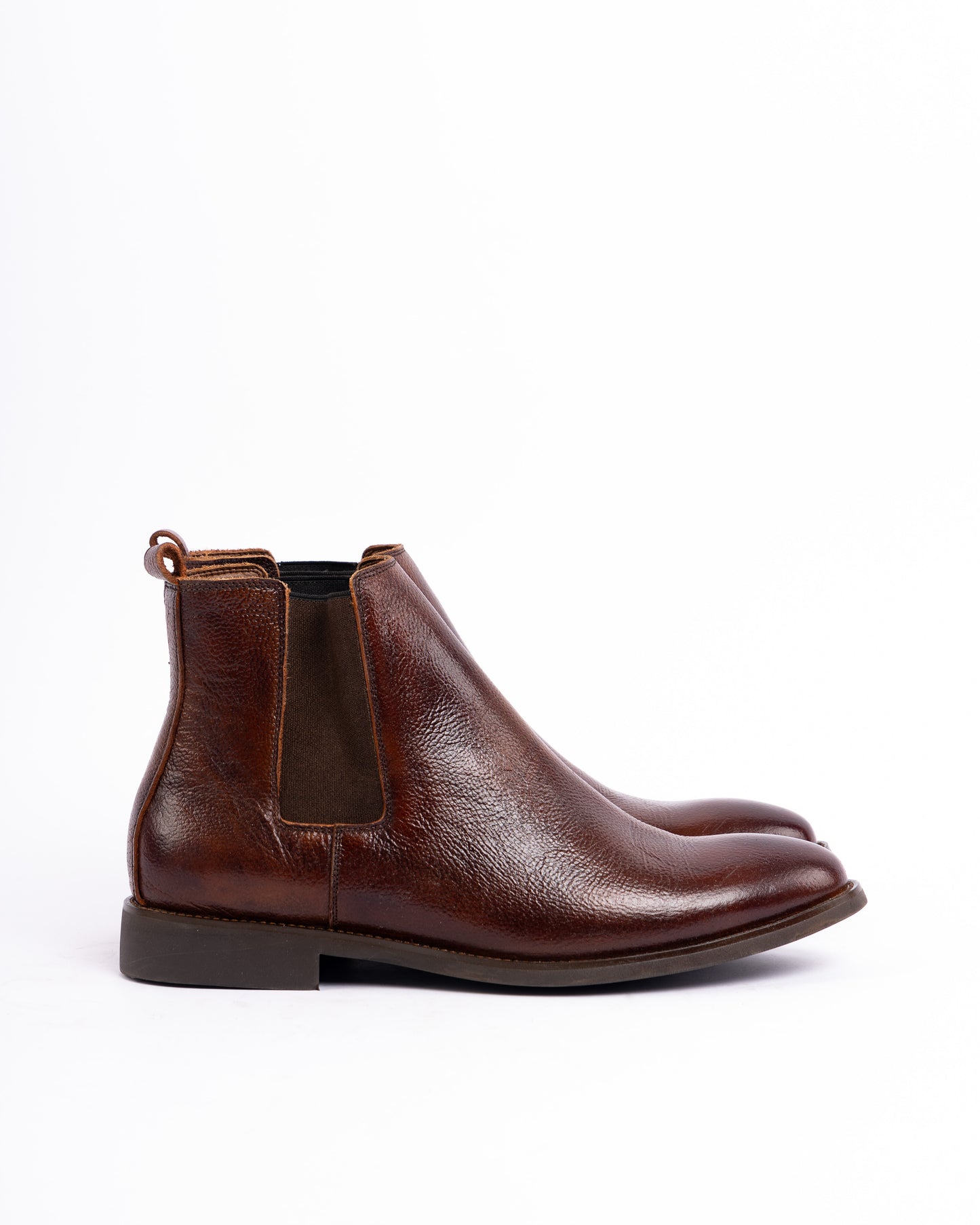 Textured leather chelsea boot